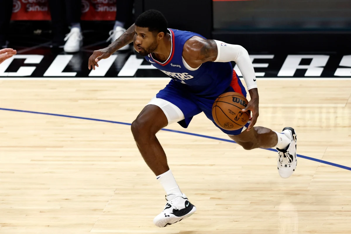 ​Jeremy Sochan zdobył sześć punktów, a jego San Antonio Spurs przegrali u siebie z Los Angeles Clippers 106:113. To ich czwarta porażka w koszykarskiej lidze NBA. Ósme zwycięstwo od początku sezonu odnieśli Milwaukee Bucks i wciąż pozostają jedynym niepokonanym zespołem.