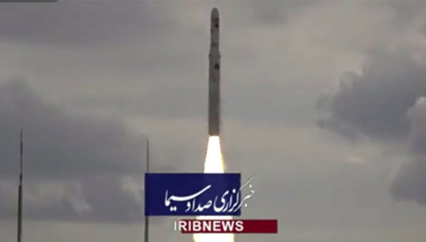 Irán: la Guardia Revolucionaria prueba el misil «Qiam 100» capaz de transportar satélites