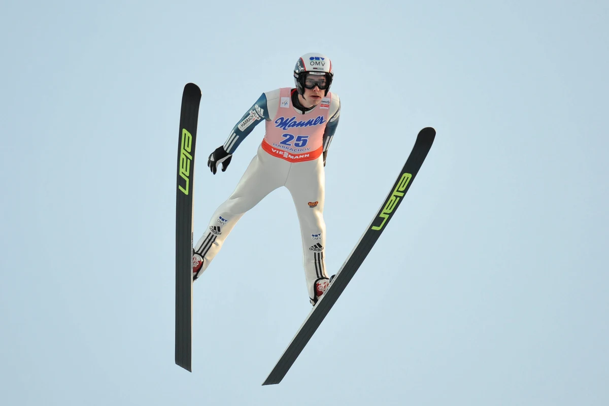 Czeska policja poszukuje Antonina Hajka. Był skoczek narciarski ostatni raz nawiązał kontakt z rodziną 2 października. Działania podjęła także czeska ambasada w Kuala Lumpur, ponieważ pojawiają się informacje, że Hajek może przebywać w Malezji.