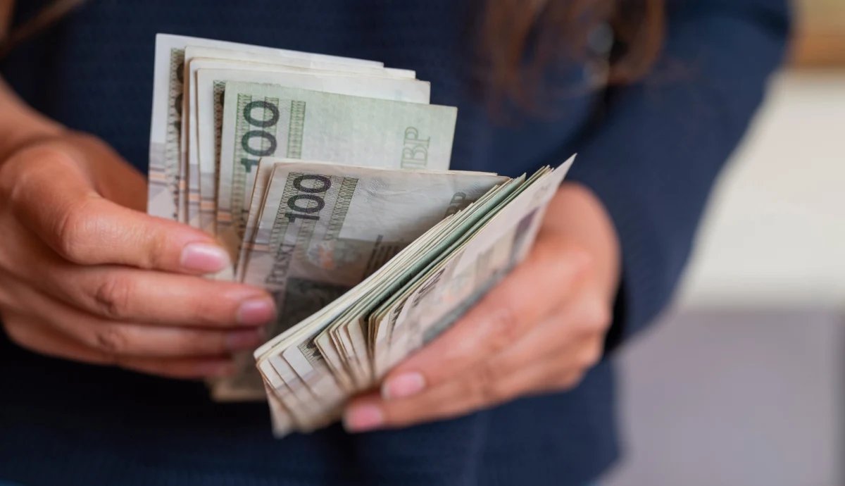 Chociaż czasy nastały takie, że trzeba się liczyć z różnymi nieprzewidywanymi wydarzeniami, wiele wskazuje na to, że nowy tydzień w gospodarce nie będzie się bardzo różnił od poprzednich, bo znów na pierwszym miejscu będą rosnące ceny i próby walki z inflacją. Przekonamy się, czy Rada Polityki Pieniężnej wróci do podwyżek stóp procentowych, dowiemy się jakie skutki przynosi podnoszenie ich w USA. Ponadto w Stanach Zjednoczonych odbędą się wybory, a w Egipcie szczyt klimatyczny.