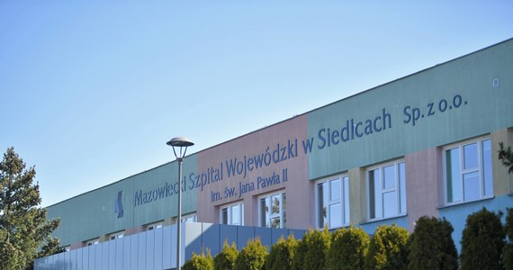 "Z uwagi na przekroczenie ryczałtu w ramach umowy szpitalnej i brak środków NFZ na zapłaty za nadwykonania wstrzymane zostały planowe przyjęcia pacjentów" - poinformował Mazowiecki Szpital Wojewódzki w Siedlcach.