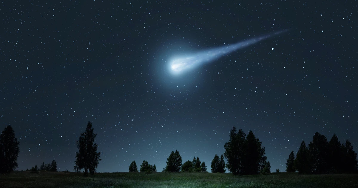 Prawdopodobnie uderzenie meteorytu doprowadziło do pożaru domu w hrabstwie Nevada w północnej części amerykańskiego stanu Kalifornia w piątek wieczorem. Dom stanął w płomieniach po tym, jak kilka osób zaobserwowało "kulę ognia" spadającą z nieba.