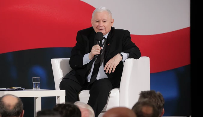 Kobiety do 25. roku życia "dają w szyję". Jarosław Kaczyński tłumaczy swoje słowa