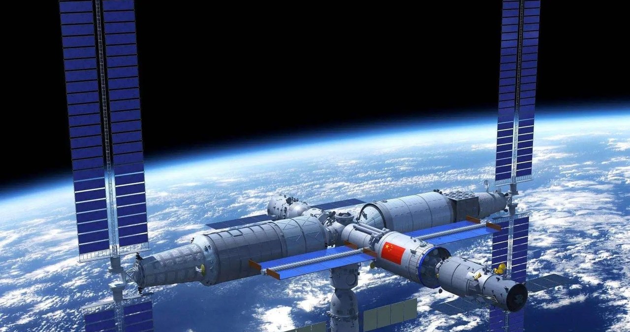 Tiangong, chińska, stacja, kosmiczna, która, znajduje, orbicie, Ziemi, Przebywający, pokładzie, tajkonauci, mieli, ostatnim, cza Chińska stacja trafiona kosmicznym śmieciem. Długo to ukrywali