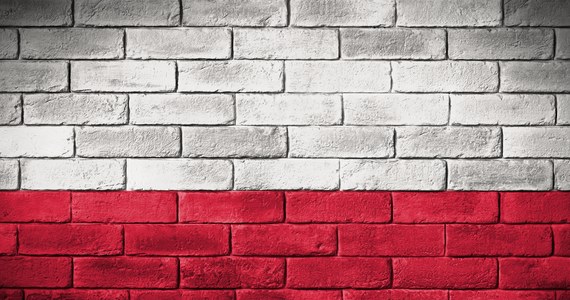 Za kilka dni będziemy świętować 104. rocznicę odzyskania przez Polskę niepodległości. W tym roku 11 listopada wypada w piątek, dla wielu z nas oznacza to długi weekend. Jednak nie wszyscy będą mogli się nim cieszyć.