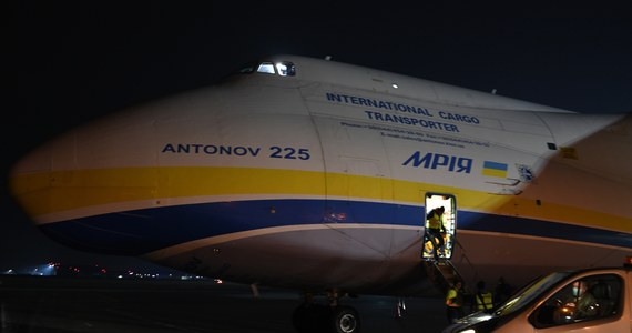 W utajnionym miejscu budowany jest nowy największy samolot świata Mrija - poinformował dyrektor generalny ukraińskiego koncernu Antonow Jewhen Hawryłow. Maszyna będzie zawierać części samolotu zniszczonego przez rosyjskie wojsko.