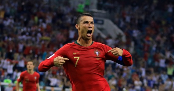 Cristiano Ronaldo po raz piąty znalazł się w kadrze Portugalii na mistrzostwa świata. W czwartek trener Fernando Santos ogłosił nazwiska 26 piłkarzy, których zabierze na nadchodzący mundial w Katarze.