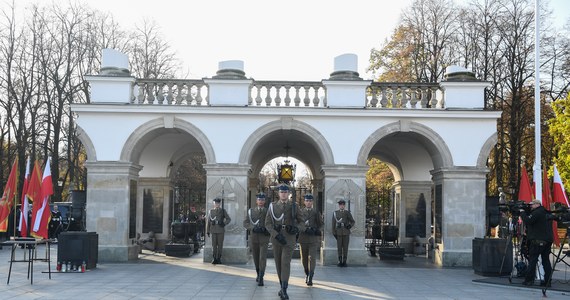 "Jest kryzys, ale jestem przekonany, że działając razem damy sobie radę" - powiedział prezydent Andrzej Duda podczas obchodów Narodowego Święta Niepodległości. Ocenił, że gazociąg Baltic Pipe i elektrownie nuklearne to także kwestia suwerenności, niepodległości i istnienia Rzeczypospolitej.