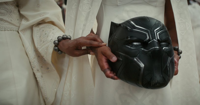 Citizen Marvel Black Panther - tak nazywa się kolekcjonerski model zegarka, nawiązujący do filmu "Czarna Pantera: Wakanda w moim sercu", który od 11 listopada można oglądać w polskich kinach.