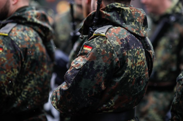 Żołnierze Bundeswehry otrzymali odzież w rozmiarze "SS"