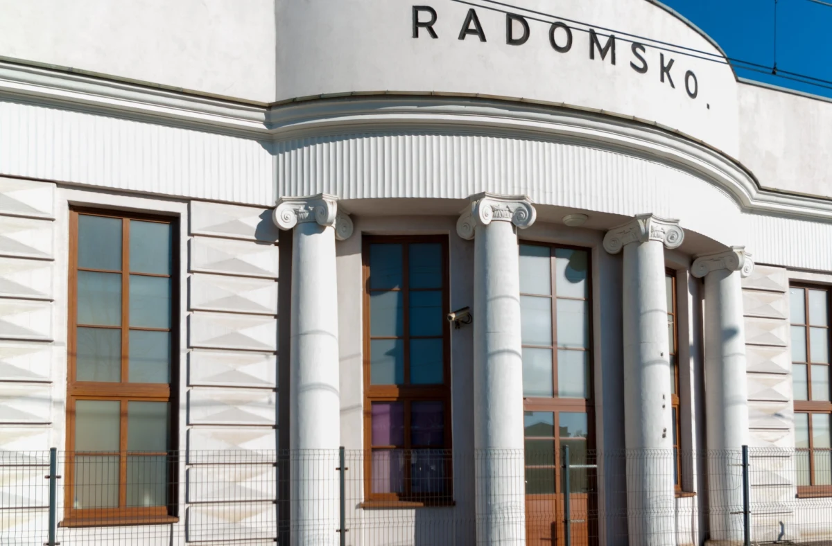 260 mln zł - to planowane dochody budżetu Radomska w Łódzkiem. Wydatki kształtują się na poziomie 280 ml zł. Pomimo kryzysu i deficytu, miasto ma zapisane duże wydatki inwestycyjne, bo na sumę 79 ml złotych.