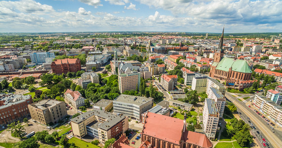 ​O blisko pół miliarda złotych skurczy się przyszłoroczny budżet Szczecina. Władze miasta mówią wprost, że skonstruowanie prognozy finansowej na przyszły rok to wyjątkowo trudne zadanie, a oszczędności trzeba szukać na każdym kroku.