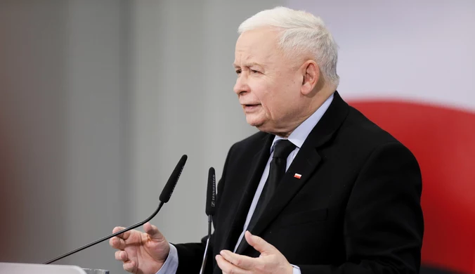 Kaczyński o zagrożeniach dla demokracji. Wspomniał o "osobie z macicą"