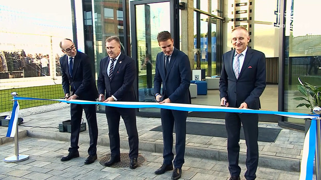 Materiał autorstwa Franka Dzienieckiego dla "Cafe Futbol" prosto z otwarcia Centrum Badawczo-Rozwojowego Akademii Lecha Poznań we Wronkach.

