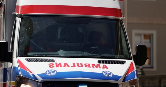Tragedia w Lubaczowie na Podkarpaciu. 69-letni ojciec podciął swojej 38-letniej córce gardło nożem, a potem sam próbował się zabić. Oboje trafili do szpitala. 