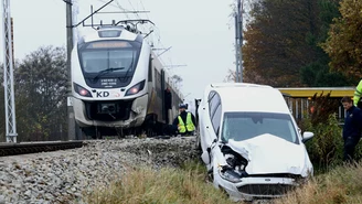 Wrocław: Matka z dziećmi wjechała pod pociąg