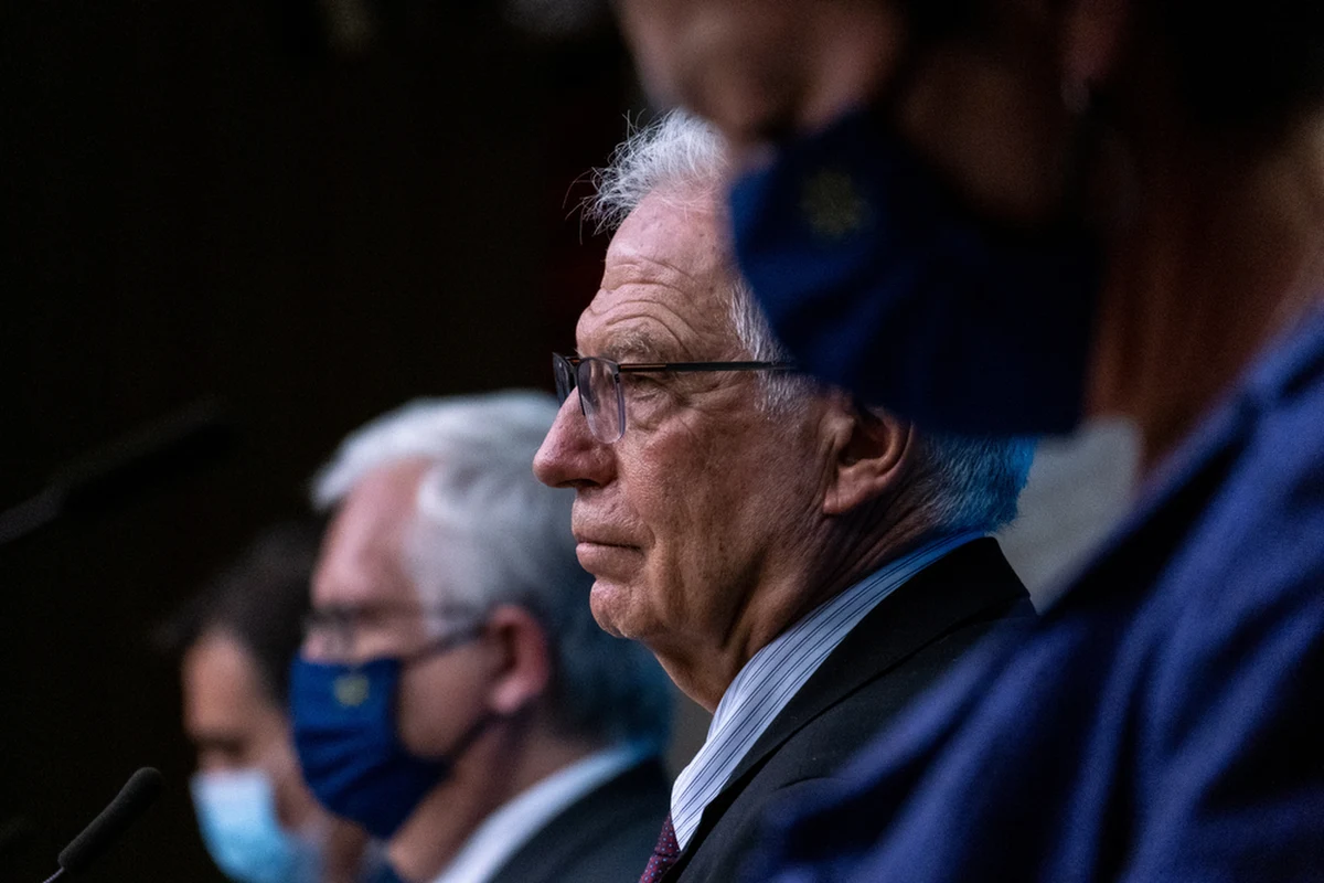 29 osób - w tym szef irańskiego MSW - oraz trzy podmioty dodano do listy tych, którzy są objęci unijnymi sankcjami za łamanie praw człowieka w Iranie. Chodzi o śmierć Mahsy Amini i reakcję na niedawne demonstracje w Teheranie.