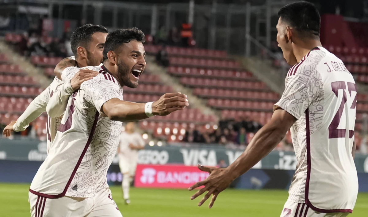 ​"Titanic" - tak meksykański portal RECORD zatytułował swoją relację z rozegranego we wrześniu meczu towarzyskiego reprezentacji Meksyku z Kolumbią. Porównanie odnosi się do sposobu, w jaki podopieczni Gerardo "Taty" Martino przegrali spotkanie - prowadząc po pierwszej połowie 2:0, w drugiej części gry dali sobie strzelić trzy gole i polegli. W sprawozdaniu meczowym napisano, że "reprezentacja tonie z Martino przy sterze". Powiedzieć, że Meksyk jedzie do Kataru pełen problemów i w kiepskich nastrojach, to jakby nic nie powiedzieć.