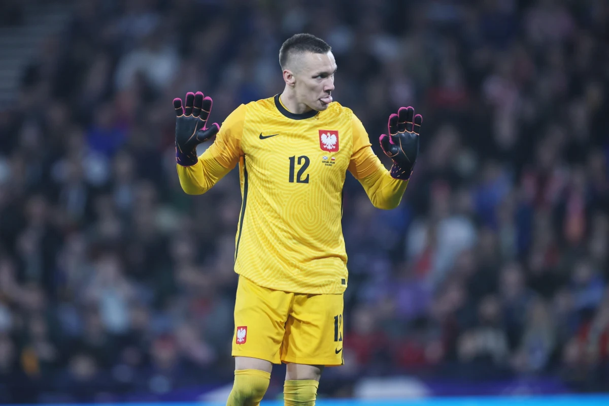 Łukasz Skorupski (5.05.1991) - Bologna FC, Włochy. Bramkarz.