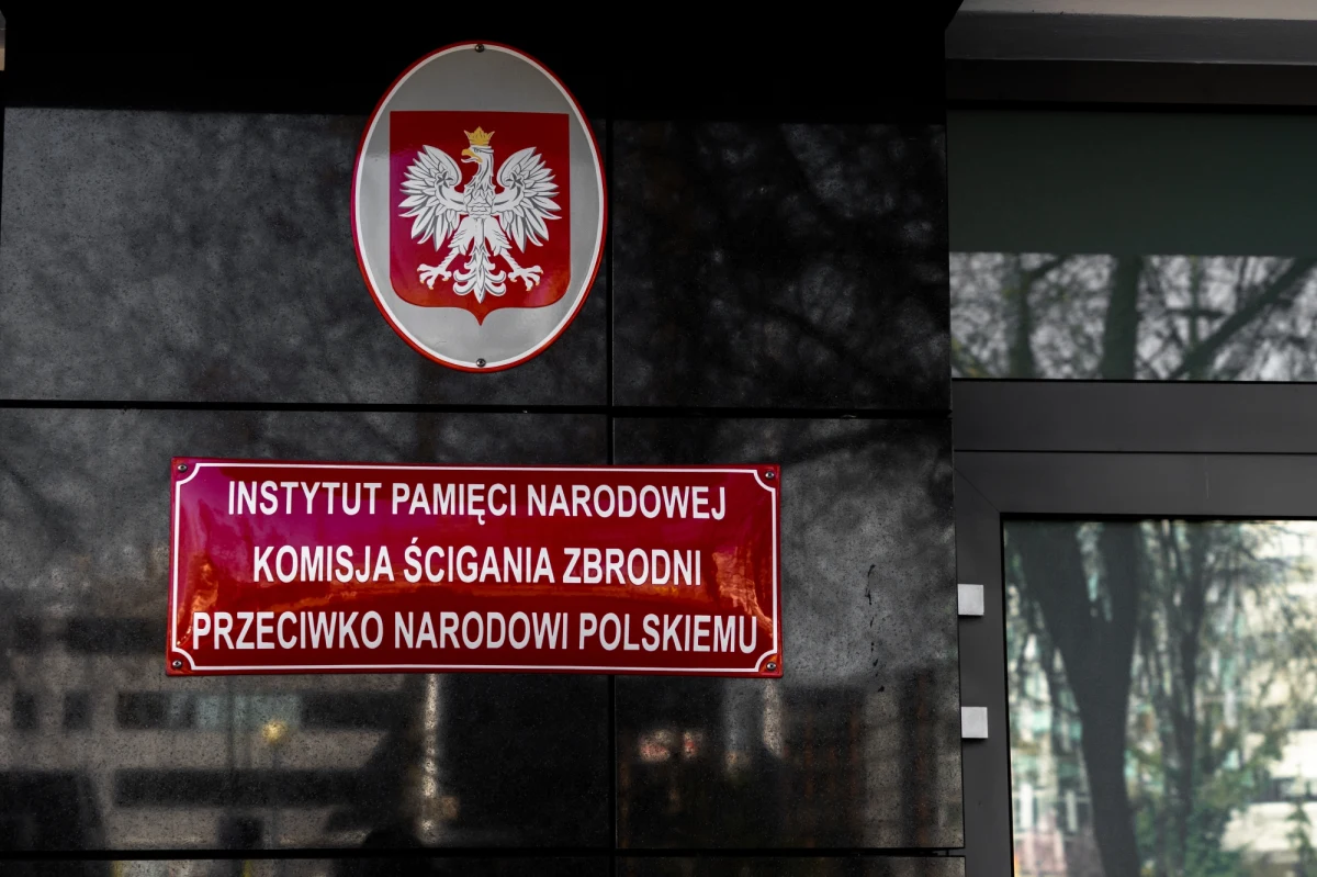 "To była ludność cywilna, która szukała azylu. Armia Czerwona w marcu 1945 roku rozpoczęła szturm na śródmieście Gdańska. Żołnierze byli pijani, byli pod wpływem alkoholu i dopuścili się tej bestialskiej zbrodni" - opowiadał Tomasz Jankowski, prokurator z gdańskiego oddziału Instytutu Pamięci Narodowej, w dzisiejszej rozmowie z Bogdanem Zalewskim dla Radia RMF24.
