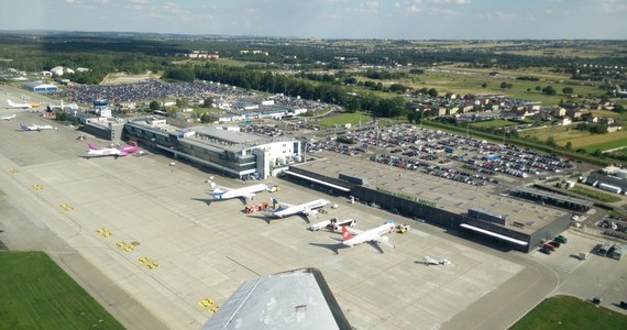 Z lotniska Katowice w październiku skorzystało ponad 403 tys. pasażerów - podały we wtorek służby prasowe portu. To najlepszy do tej pory październikowy wynik na tym lotnisku. Poprzedni rekord tego miesiąca, z 2018 r. wynosił 372 tys. podróżnych.
