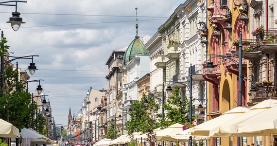 Dochody wynoszące 5,408 mld zł i wydatki na poziomie 6,281 mld zł, co oznacza deficyt sięgający 873 mln zł - takie kwoty znalazły się w projekcie budżetu Łodzi na przyszły rok. Władze miasta planują także podwyżki m.in. opłat za żłobek i za parkowanie w centrum.