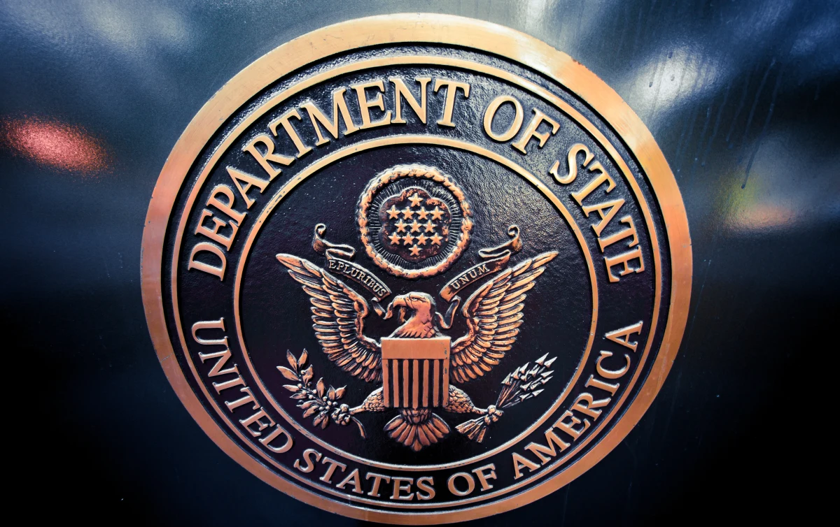 „Współpracujemy z Polską, by ustalić, co się stało i jakie będą kolejne odpowiednie kroki” - przekazał wicerzecznik amerykańskiego Departamentu Stanu Vedant Patel. Zastrzegł jednak, że wciąż nie wie, co się stało w związku z doniesieniami o eksplozji w Przewodowie w pobliżu polsko-ukraińskiej granicy.