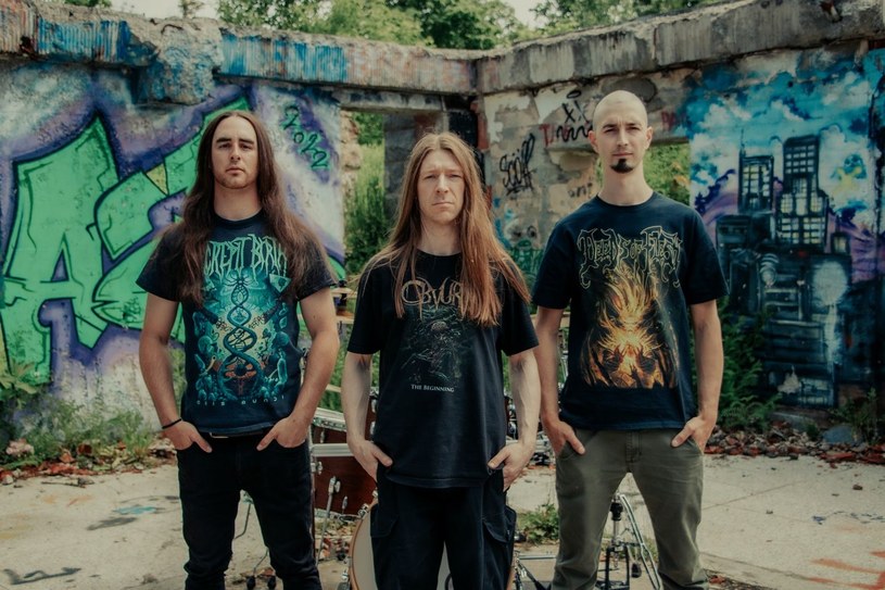 Techniczni deathmetalowcy z kanadyjskiej formacji Obvurt wydadzą w grudniu pierwszy album. 