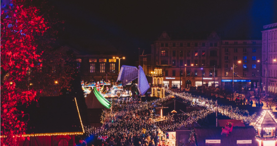 To ma być największy jarmark bożonarodzeniowy w Polsce. Tegoroczne Betlejem Poznańskie odbędzie się aż w czterech lokalizacjach. Tylko na pl. Wolności będzie trwało przez 40 dni. Jakie atrakcje przygotowali organizatorzy?