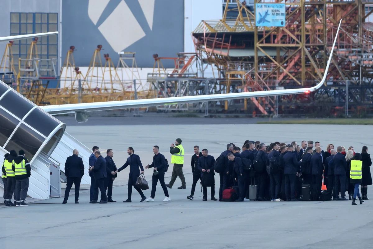 Przed godziną 20:00 polscy piłkarze wylądowali w Dosze. Biało-czerwoni wkrótce udadzą się do Ezdan Palace, bo tak nazywa się hotel, w którym reprezentacja Polski zamieszka podczas swojej mundialowej przygody.