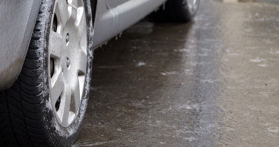 To może być trudny dzień dla kierowców w Śląskiem. Meteorolodzy ostrzegają przed oblodzeniem w  południowej części województwa.

