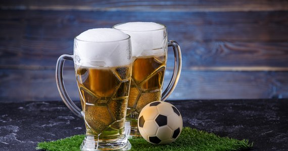 ​Władze Kataru i FIFA cofnęły decyzję o sprzedaży piwa wokół stadionów mistrzostw świata - głosi oświadczenie piłkarskiej centrali opublikowane w piątek, dwa dni przed rozpoczęciem imprezy.