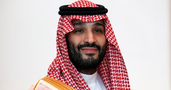 ​Departament Stanu USA przekazał amerykańskiemu sądowi, że książę koronny i nowy premier Arabii Saudyjskiej Mohammed bin Salman powinien otrzymać immunitet i nie może być sądzony w związku ze sprawą zabójstwa dziennikarza Dżamala Chaszukdżiego. Jeszcze dwa lata temu Biden twierdził, że w związku z morderstwem Arabia Saudyjska powinna stać się "pariasem" międzynarodowej społeczności.  