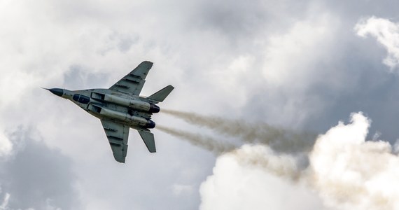 Dwa rosyjskie myśliwce wykonały w czwartek nieprofesjonalny, niebezpieczny przelot nad okrętami Stałej Grupy Morskiej NATO, realizującymi rutynowe działania na wodach Morza Bałtyckiego. Piloci samolotów nie zareagowali na komunikaty naszych sił - poinformowało w sobotę Sojusznicze Dowództwo Morskie NATO.