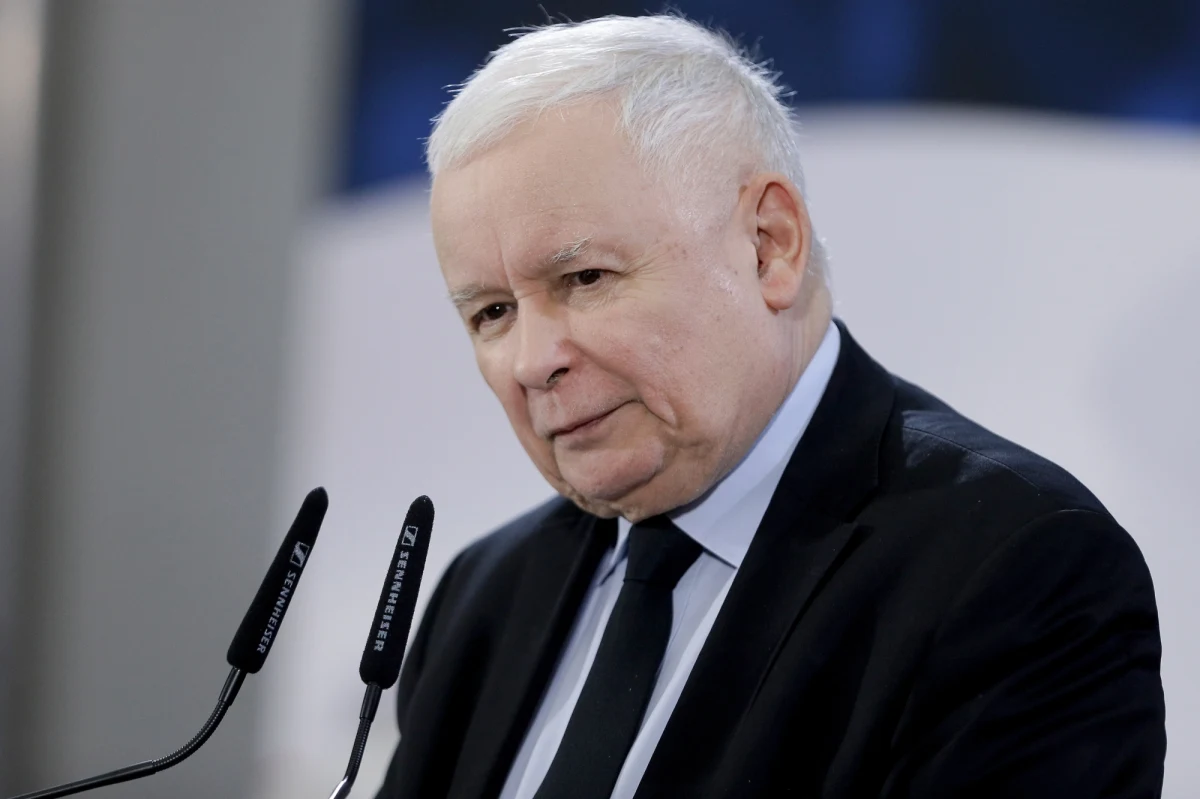 "Będziemy dążyć do dalszej repolonizacji mediów, w ramach prawa" - mówił prezes Prawa i Sprawiedliwości Jarosław Kaczyński w Jastrzębiu-Zdroju. Stwierdził jednocześnie, że PiS inaczej, niż przeciwnicy, ma mentalność demokratyczną: liczy się z tym, że może być atakowane.