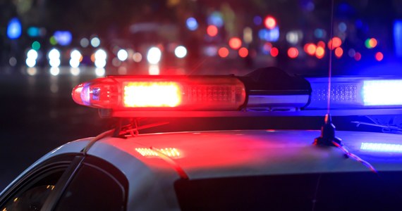 Pięć osób zginęło, a co najmniej 18 zostało rannych w wyniku strzelaniny, do której doszło w sobotę wieczorem w klubie nocnym w Colorado Springs w amerykańskim stanie Kolorado; klub był znany jako miejsce spotkań lokalnej społeczności homoseksualnej - powiadomiła stacja CNN.