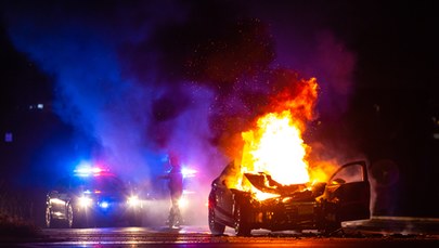 ​Tajemnicza seria pożarów w Słupsku. Od września spłonęło 17 samochodów