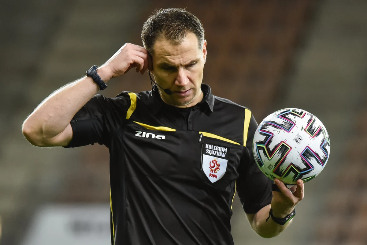 Polak Tomasz Kwiatkowski znalazł się w zespole VAR na środowe spotkanie grupy E piłkarskich mistrzostw świata, w którym Hiszpania zmierzy się z Kostaryką. Spotkanie zostanie rozegrane w Dosze.