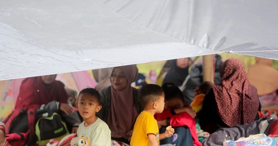 Do 252 wzrosła liczba ofiar śmiertelnych trzęsienia ziemi na indonezyjskiej wyspie Jawa. Mowa jest o 370 rannych i ponad 30 osobach zaginionych. Jak podaje BBC, wiele ofiar i poszkodowanych to dzieci, przysypane gruzami zawalonych szkół. 