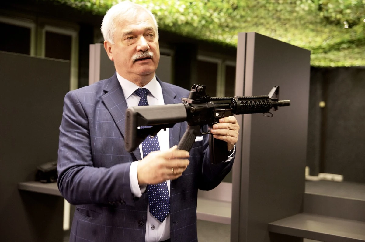 Pierwsza w regionie strzelnica laserowa została otwarta na terenie Akademii Kaliskiej. Będą z niej korzystać studenci, uczniowie z kaliskich szkół i mieszkańcy.