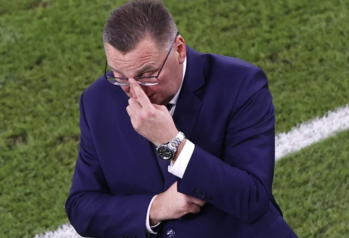 ​"Nie mam pretensji do Roberta Lewandowskiego. Wielcy piłkarze na wielu turniejach nie strzelali karnych. Tak bywa" - powiedział selekcjoner piłkarskiej reprezentacji Polski Czesław Michniewicz po bezbramkowym meczu z Meksykiem w grupie C mistrzostw świata w Katarze.