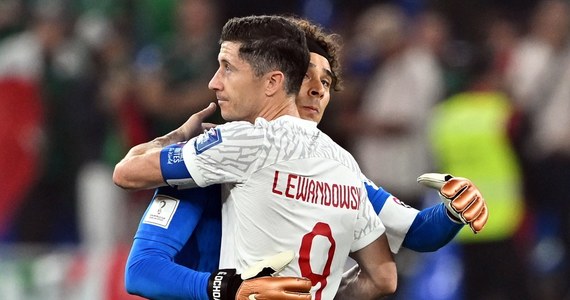 To mógł być decydujący moment meczu Meksyk - Polska. Robert Lewandowski wywalczył rzut karny, a następnie go nie wykorzystał. Biało-Czerwoni zremisowali 0-0 z Meksykanami w swoim pierwszym spotkaniu mundialu w Katarze.