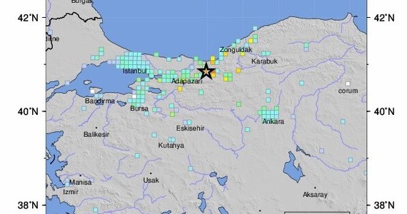 Trzęsienie ziemi w północno-zachodniej Turcji. Według tureckich władz 35 osób jest rannych.