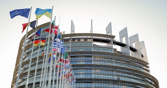 Parlament Europejski w środę przyjął rezolucję uznającą Rosję za państwo sponsorujące terroryzm 494 głosami za, przy 58 przeciw i 44 wstrzymujących się.