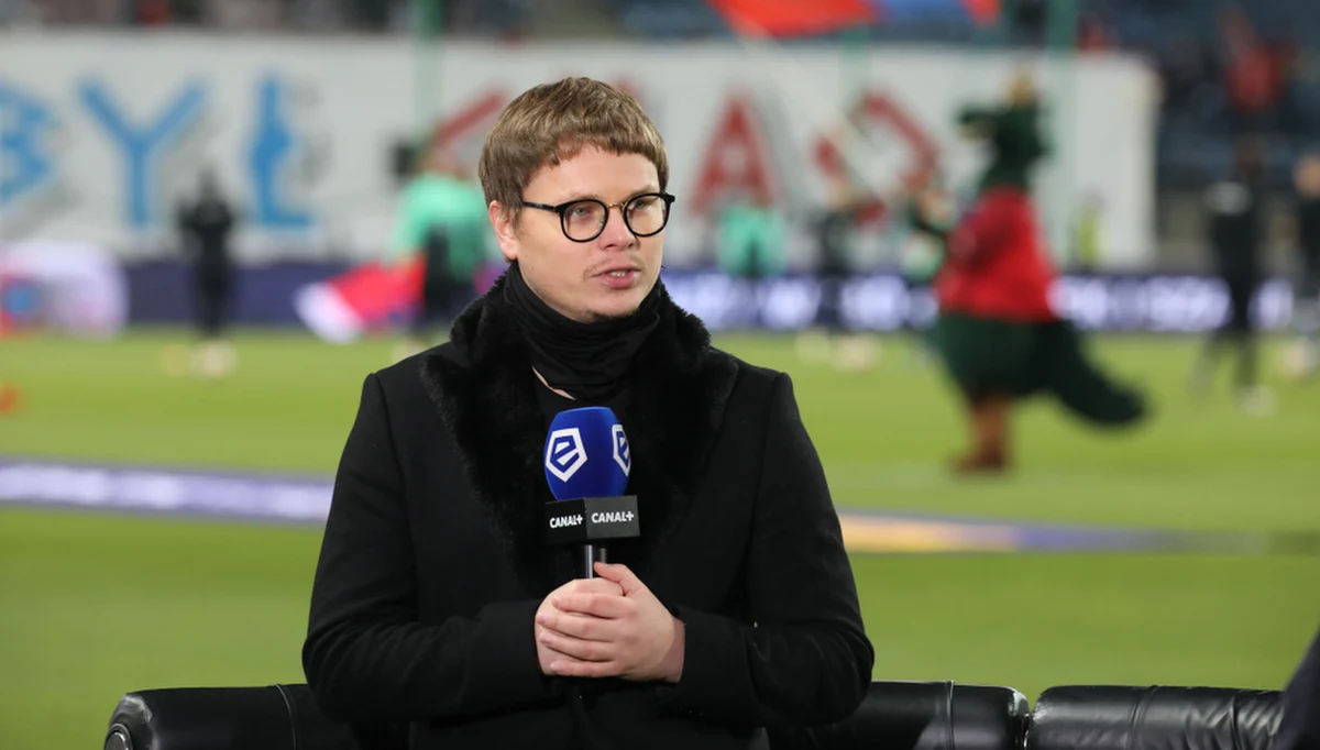 Władysław Nowak zrezygnował z pełnienia funkcji prezesa Wisły Kraków - poinformował klub w oświadczeniu opublikowanym na stronie internetowej. Jego stanowisko tymczasowo zajął Jarosław Królewski, dotychczasowy współwłaściciel.