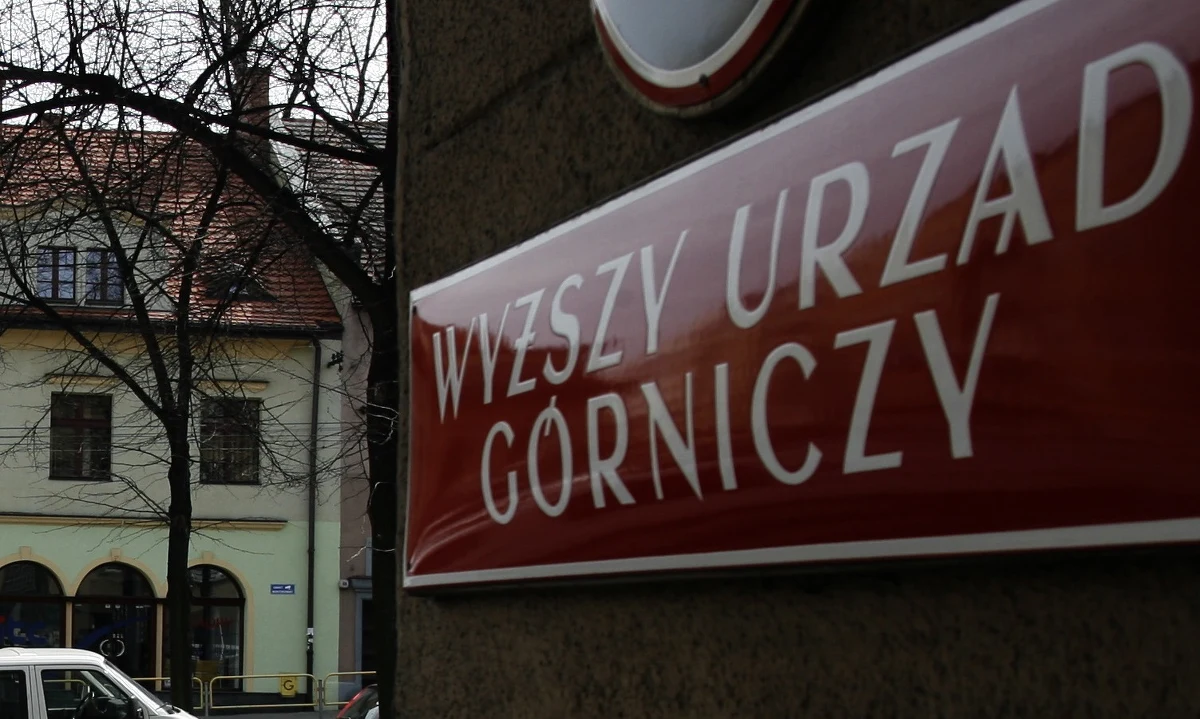 Przed godziną 17 doszło do silnego wstrząsu w kopalni Janina w małopolskim Libiążu. Wstrząs odczuwalny był w kilku okolicznych miejscowościach. Magnitudę wstrząsu wstępnie oceniono na ok. 3,15 stopnia. Żaden górnik nie ucierpiał - zapewnia nadzór górniczy.