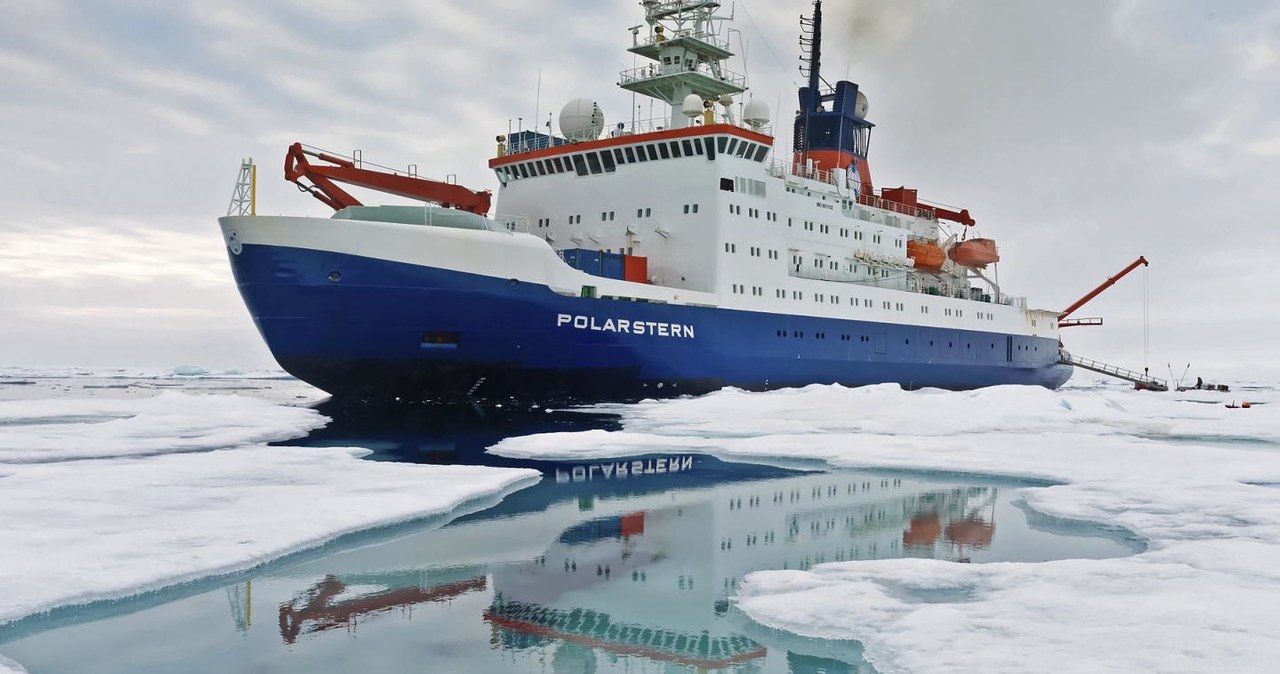 Do tej pory tylko Rosji udało się wysłać łodzie podwodne na arktyczne dno morskie, ale Chińczycy planują to zmienić za sprawą swojego trzeciego lodołamacza wyposażonego w jednostkę głębinową. 