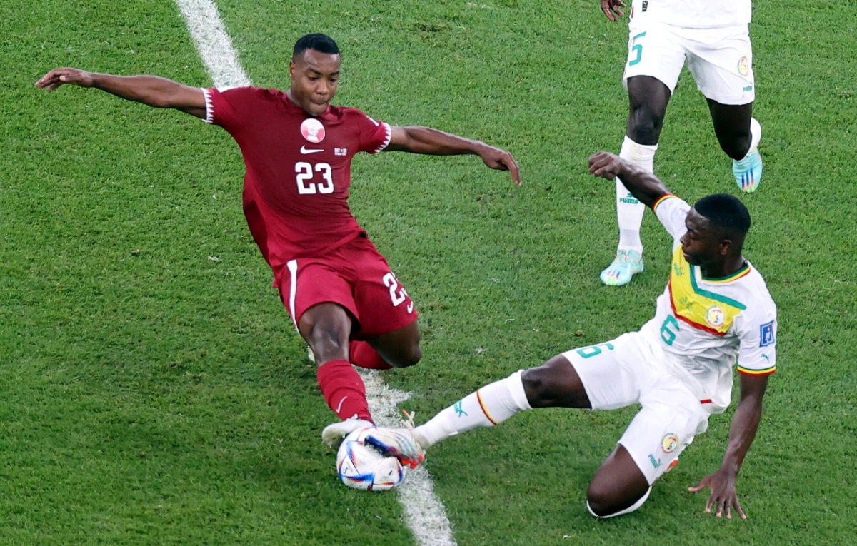 Katar przegrał 1:3 z Senegalem w meczu grupy A mundialu. Gospodarze ponieśli drugą porażkę w mistrzostwach i stracili szanse na wyjście z grupy. Senegalczycy odnieśli pierwsze zwycięstwo. 