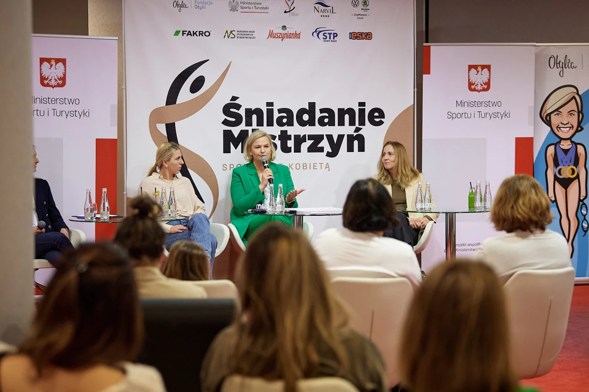 "Wiadomo, że w sporcie bardzo ważne są medale, ale to umiejętność podnoszenia się z porażki jest najważniejszym medalem" - mówi Otylia Jędrzejczak, najlepsza w historii polska pływaczka. W sobotę w hotelu Narvil w Serocku pod Warszawą Fundacja Otylii Jędrzejczak zorganizowała kolejną odsłonę akcji "Sport jest Kobietą - Śniadanie Mistrzyń".