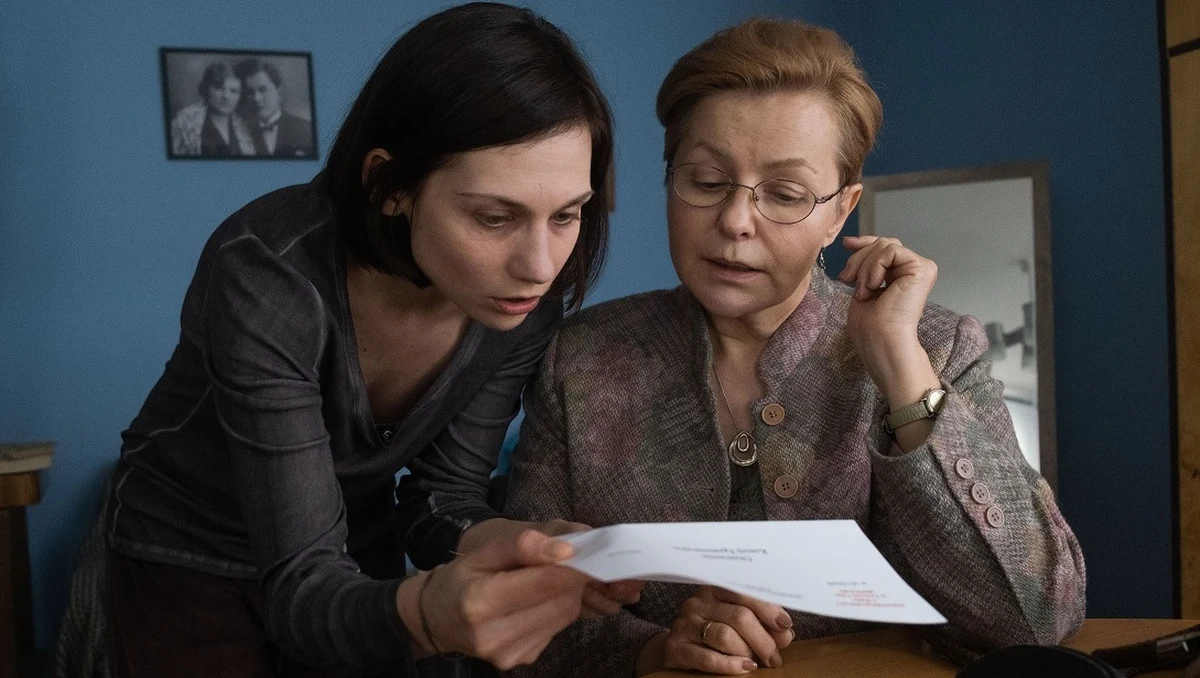 ​Film nagrodzony na festiwalu w Gdyni za najlepszy scenariusz trafia do kin. Stary Teatr w Krakowie pokaże premierę "Księcia Niezłomnego". A w kinach i na platformie filmowej zacznie się festiwal produkcji o prawach człowieka. Nowy tydzień w kulturze zapowiada się pasjonująco.